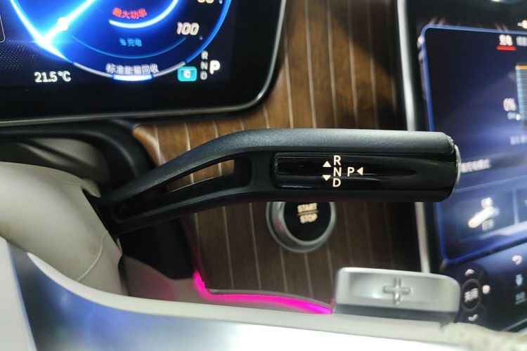 Used Mercedes-Benz EQE SUV 2023 350 4MATIC Luxury Edition Gear Lever
