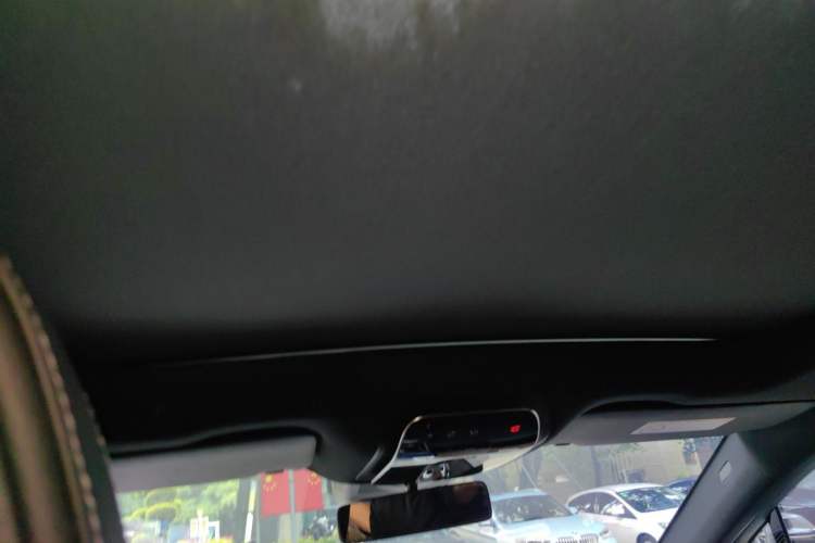Used Mercedes-Benz EQE SUV 2023 350 4MATIC Pioneer Edition Headliner