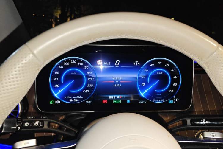 Used Mercedes-Benz EQE SUV 2023 350 4MATIC Luxury Edition Instrument Cluster