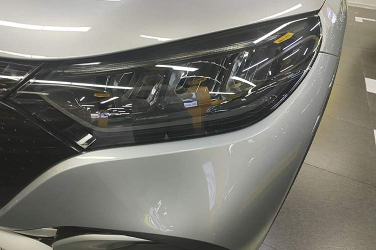 Used Mercedes-Benz EQE SUV 2023 350 4MATIC Luxury Edition Left Front Headlight