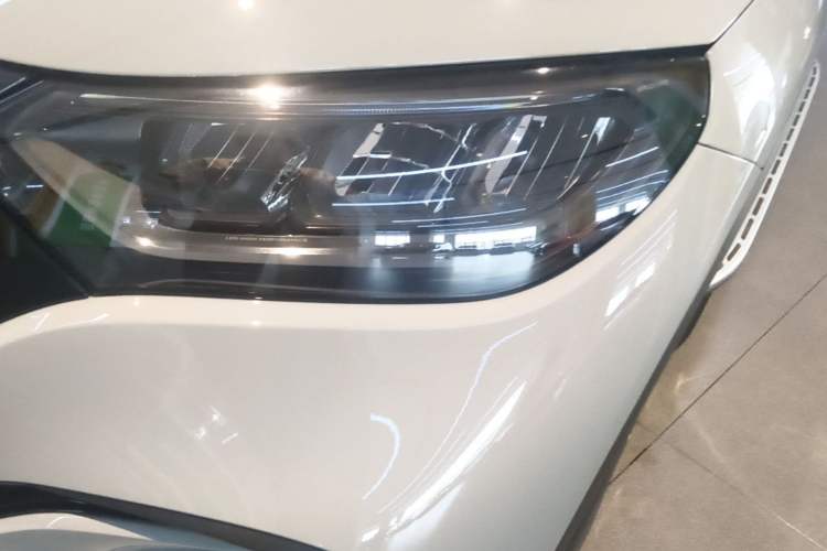 Used Mercedes-Benz EQE SUV 2023 350 4MATIC Pioneer Edition Left Front Headlight