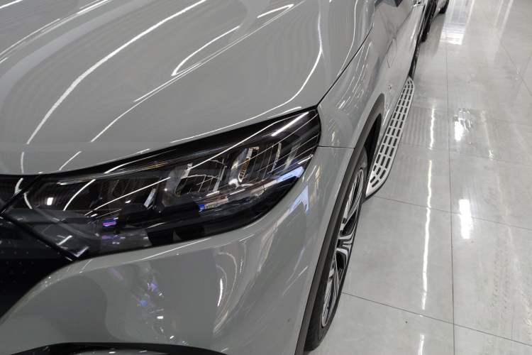 Used Mercedes-Benz EQE SUV 2023 350 4MATIC Luxury Edition Left Front Headlight