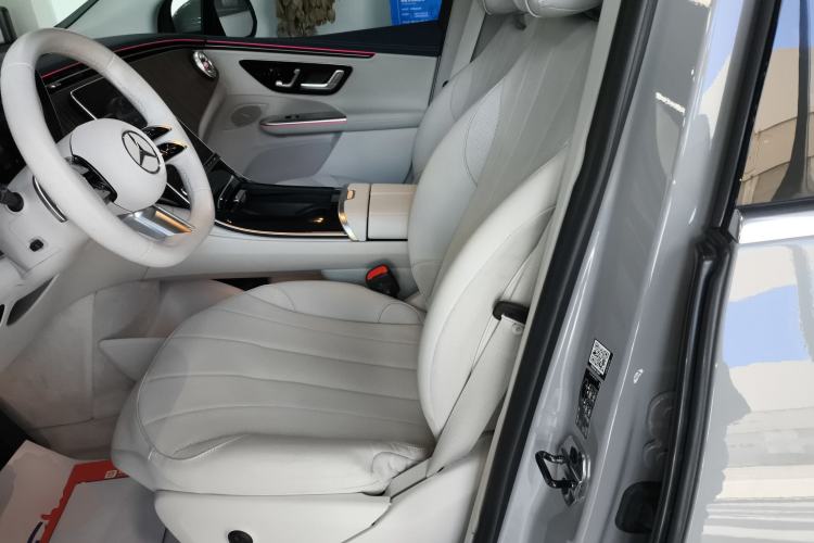 Used Mercedes-Benz EQE SUV 2023 350 4MATIC Pioneer Edition Left Front Seat