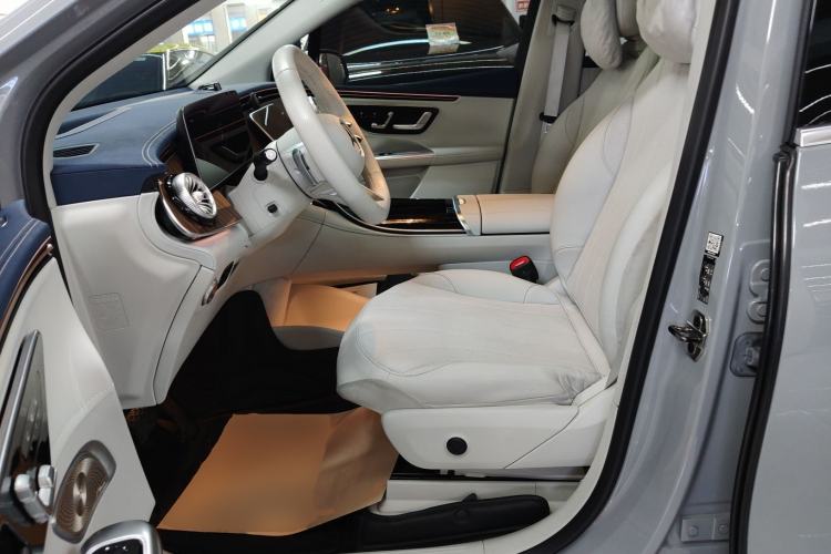 Used Mercedes-Benz EQE SUV 2023 350 4MATIC Luxury Edition Left Front Seat