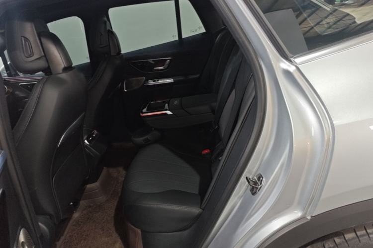 Used Mercedes-Benz EQE SUV 2023 350 4MATIC Luxury Edition Left Rear Seat