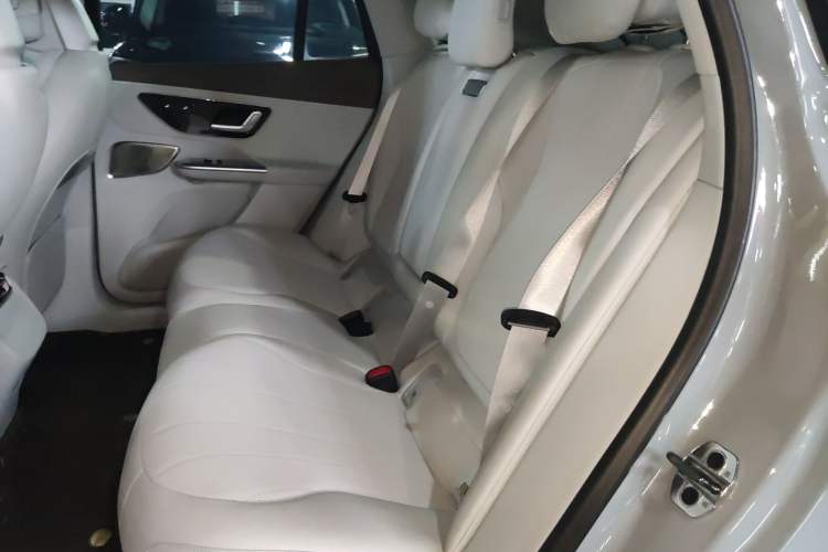Used Mercedes-Benz EQE SUV 2023 350 4MATIC Luxury Edition Left Rear Seat