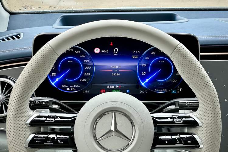 Used Mercedes-Benz EQE SUV 2023 500 4MATIC Special Edition Odometer Close Up