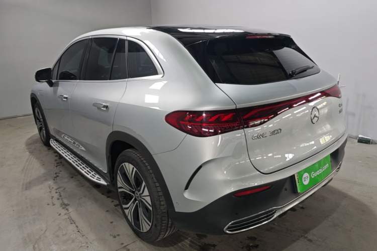 Used Mercedes-Benz EQE SUV 2023 350 4MATIC Luxury Edition Rear Left 45 Deg