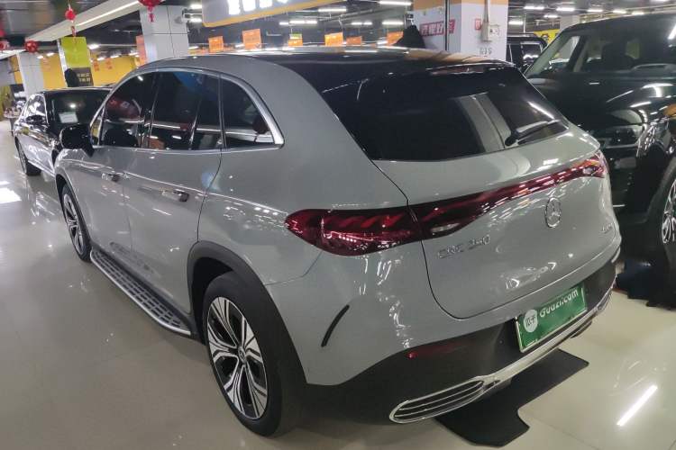 Used Mercedes-Benz EQE SUV 2023 350 4MATIC Luxury Edition Rear Left 45 Deg