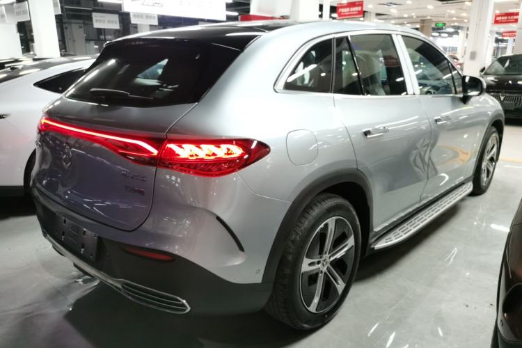 Used Mercedes-Benz EQE SUV 2023 350 4MATIC Pioneer Edition Rear Right 45 Deg