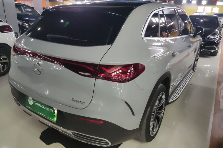 Used Mercedes-Benz EQE SUV 2023 350 4MATIC Luxury Edition Rear Right 45 Deg