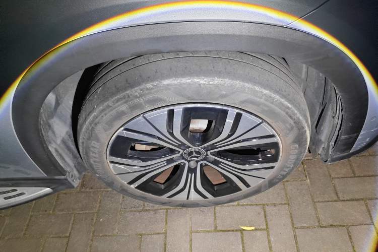 Used Mercedes-Benz EQE SUV 2023 350 4MATIC Luxury Edition Right Front Wheel Hub