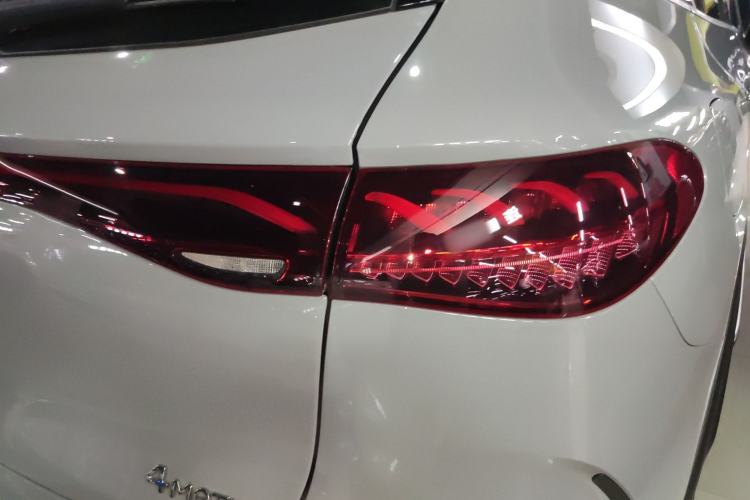 Used Mercedes-Benz EQE SUV 2023 350 4MATIC Luxury Edition Right Rear Taillight