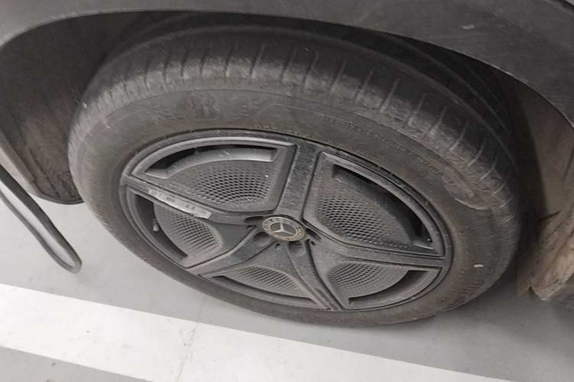 Used Mercedes-Benz EQE SUV 2023 500 4MATIC Special Edition Right Rear Wheel Hub