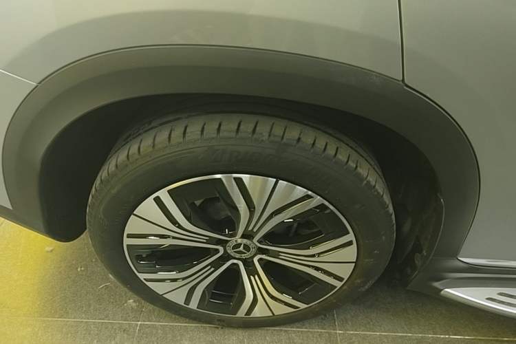 Used Mercedes-Benz EQE SUV 2023 350 4MATIC Luxury Edition Right Rear Wheel Hub