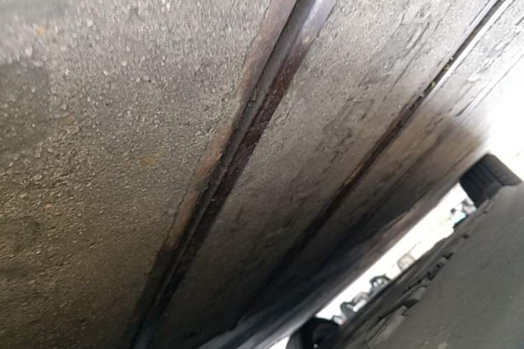 Used Mercedes-Benz EQE SUV 2023 500 4MATIC Special Edition Right Side Sill