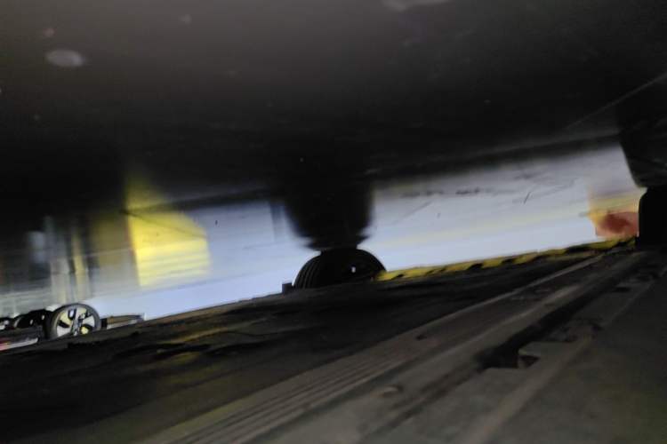 Used Mercedes-Benz EQE SUV 2023 350 4MATIC Luxury Edition Right Side Sill
