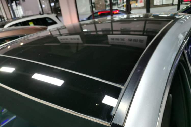 Used Mercedes-Benz EQE SUV 2023 350 4MATIC Pioneer Edition Roof
