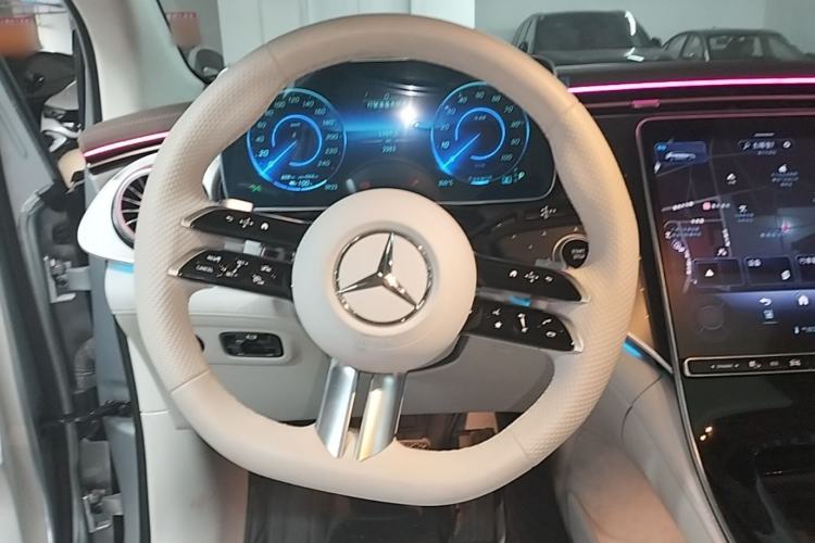 Used Mercedes-Benz EQE SUV 2023 500 4MATIC Special Edition Steering Wheel
