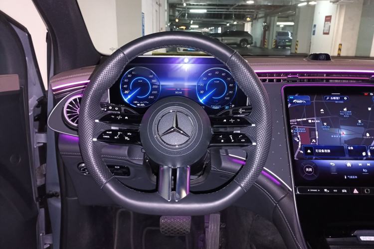 Used Mercedes-Benz EQE SUV 2023 500 4MATIC Special Edition Steering Wheel