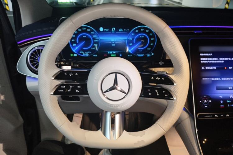 Used Mercedes-Benz EQE SUV 2023 500 4MATIC Special Edition Steering Wheel