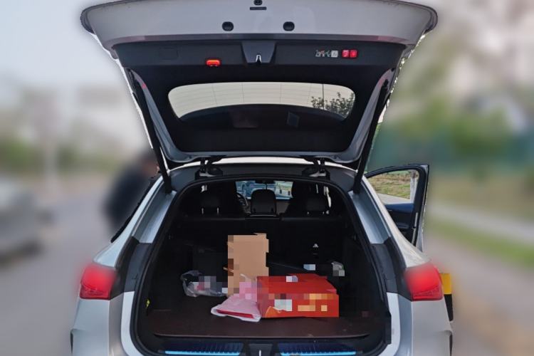 Used Mercedes-Benz EQE SUV 2023 350 4MATIC Luxury Edition Trunk