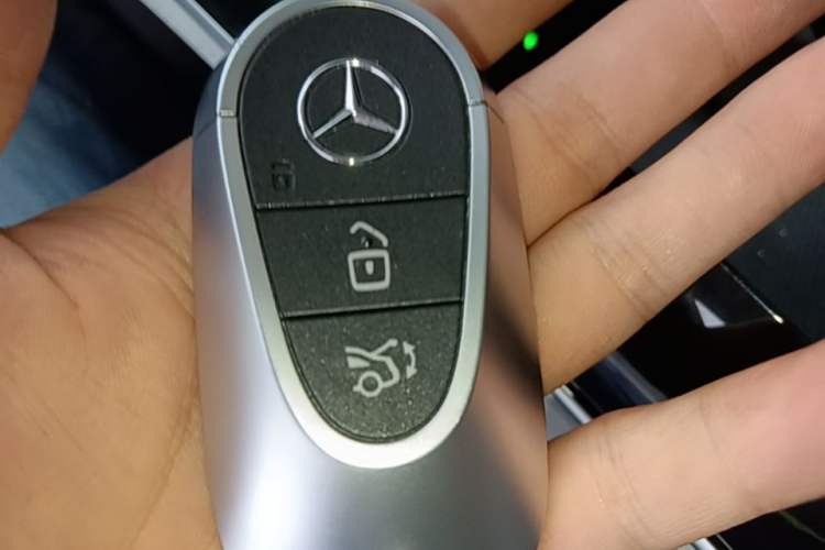 Used Mercedes-Benz EQE SUV 2023 500 4MATIC Special Edition Vehicle Key