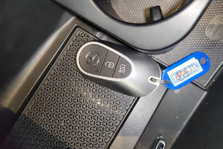 Used Mercedes-Benz EQE SUV 2023 350 4MATIC Luxury Edition Vehicle Key