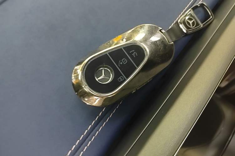 Used Mercedes-Benz EQE SUV 2023 350 4MATIC Luxury Edition Vehicle Key