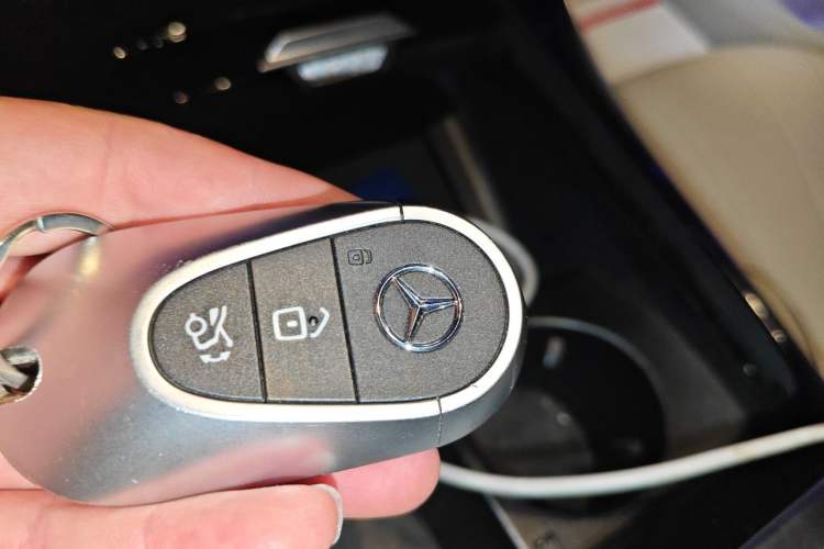 Used Mercedes-Benz EQE SUV 2023 350 4MATIC Luxury Edition Vehicle Key