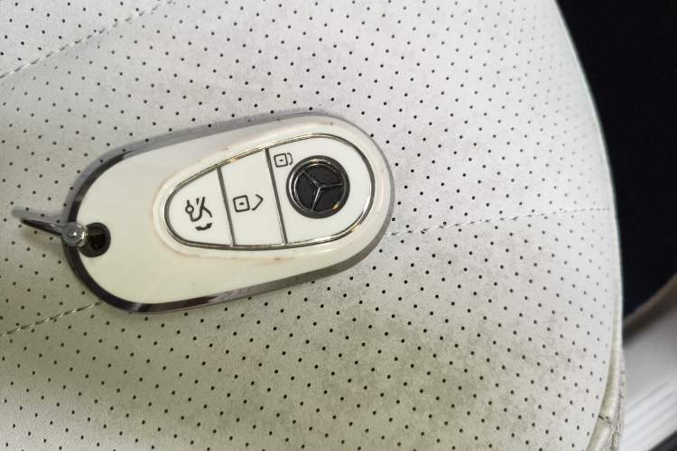 Used Mercedes-Benz EQE SUV 2023 500 4MATIC Special Edition Vehicle Key