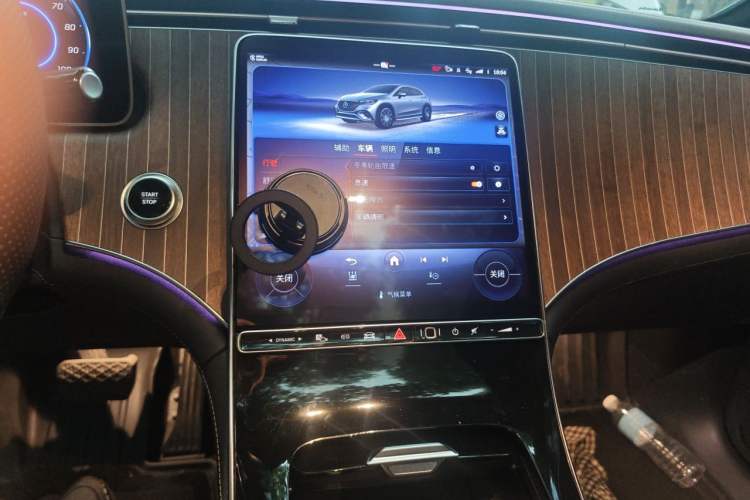 Used Mercedes-Benz EQE SUV 2023 350 4MATIC Luxury Edition Audio And AC Panel