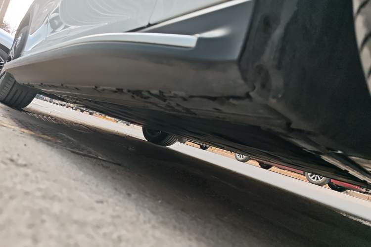 Used Mercedes-Benz EQE SUV 2023 350 4MATIC Luxury Edition Chassis Front Right