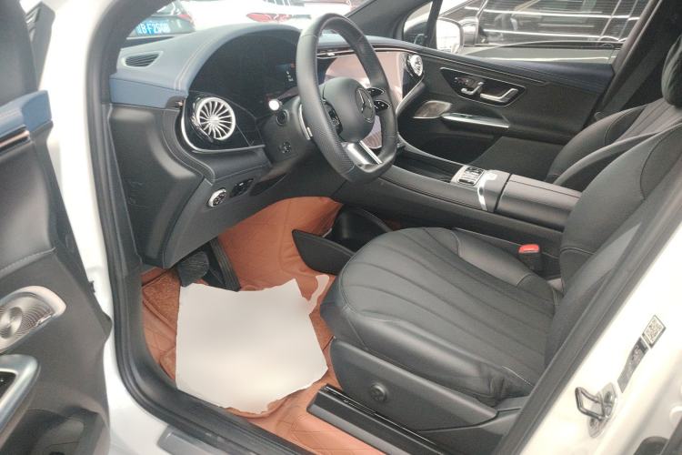 Used Mercedes-Benz EQE SUV 2023 500 4MATIC Driver Seat