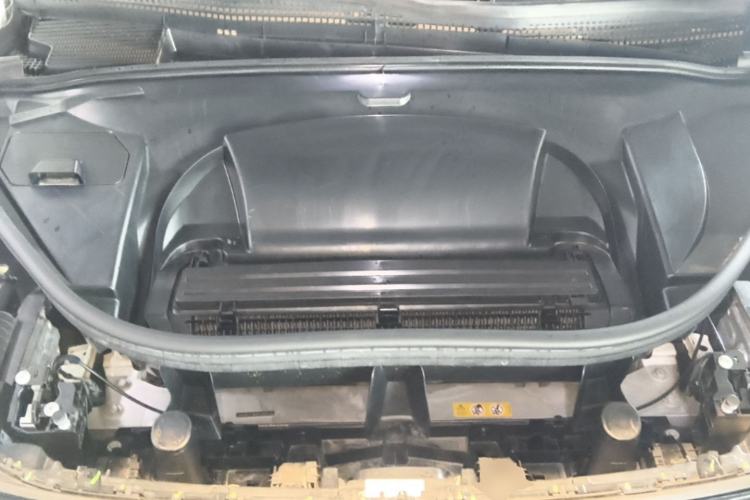 Used Mercedes-Benz EQE SUV 2023 350 4MATIC Pioneer Edition Engine Bay