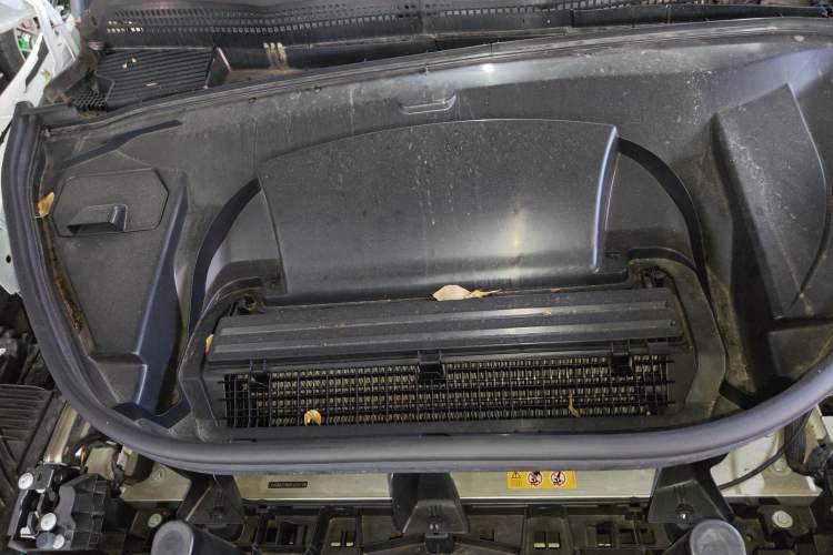 Used Mercedes-Benz EQE SUV 2023 350 4MATIC Pioneer Edition Engine Bay