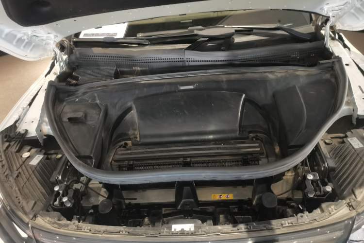Used Mercedes-Benz EQE SUV 2023 500 4MATIC Engine Bay
