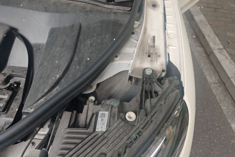 Used Mercedes-Benz EQE SUV 2023 350 4MATIC Luxury Edition Engine Bay Left