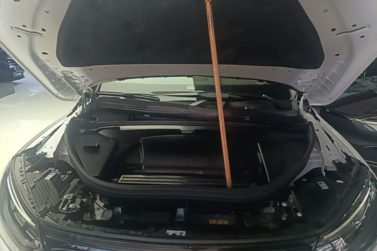 Used Mercedes-Benz EQE SUV 2023 350 4MATIC Luxury Edition Engine Bay