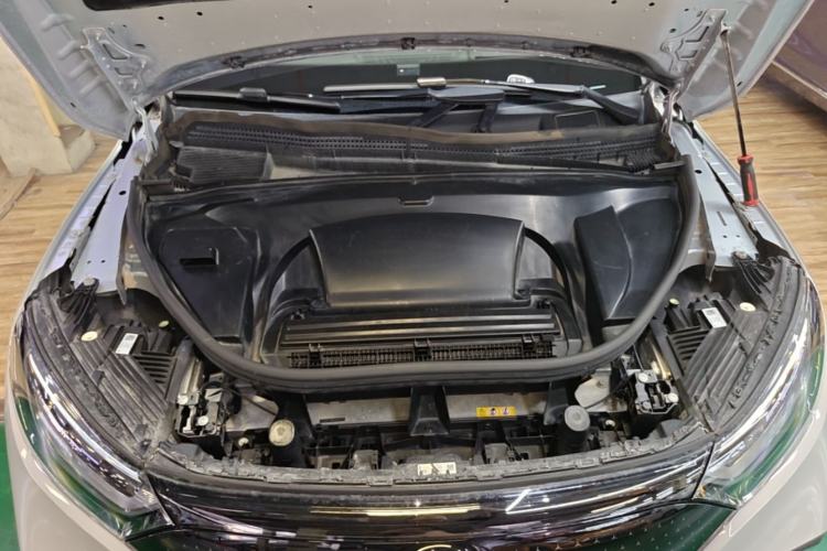 Used Mercedes-Benz EQE SUV 2023 350 4MATIC Luxury Edition Engine Bay