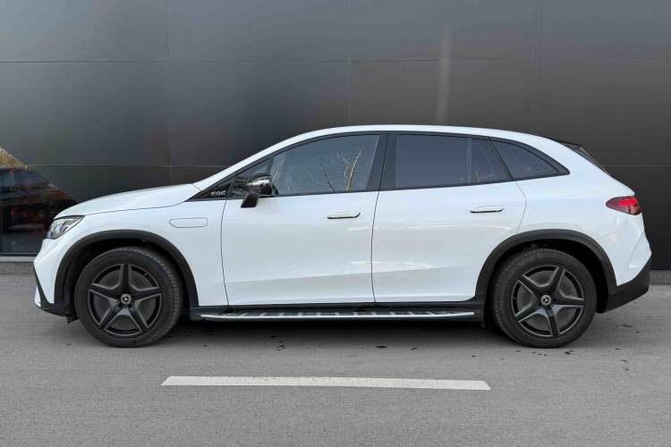 Used Mercedes-Benz EQE SUV 2023 500 4MATIC Exterior 1