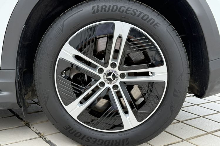 Used Mercedes-Benz EQE SUV 2023 350 4MATIC Pioneer Edition Exterior 12