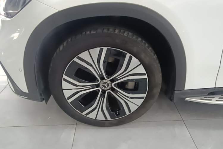Used Mercedes-Benz EQE SUV 2023 350 4MATIC Luxury Edition Exterior 2