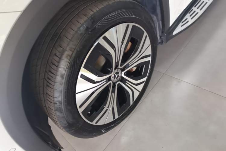 Used Mercedes-Benz EQE SUV 2023 350 4MATIC Luxury Edition Exterior 4