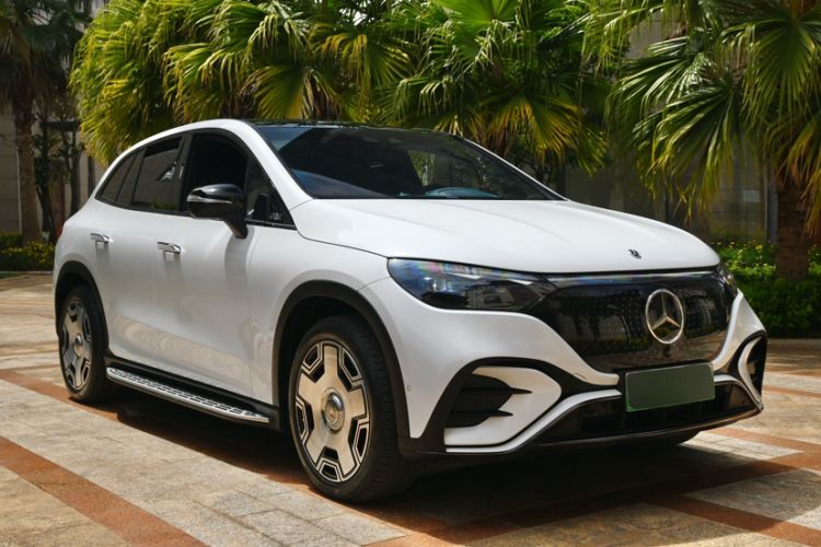 Used Mercedes-Benz EQE SUV 2023 500 4MATIC Exterior 7