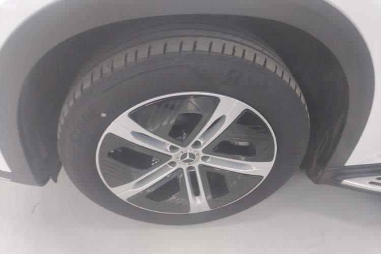 Used Mercedes-Benz EQE SUV 2023 350 4MATIC Pioneer Edition Exterior 7