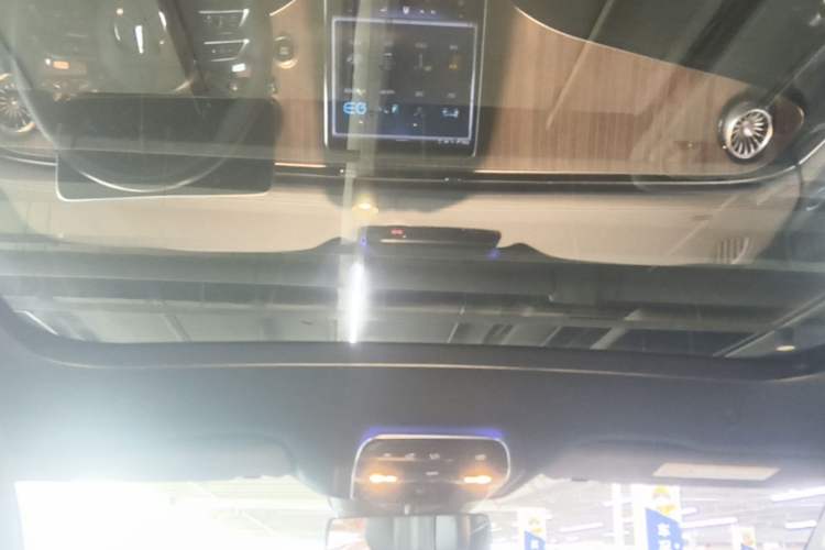 Used Mercedes-Benz EQE SUV 2023 350 4MATIC Pioneer Edition Headliner