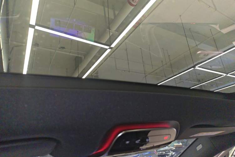Used Mercedes-Benz EQE SUV 2023 350 4MATIC Pioneer Edition Headliner