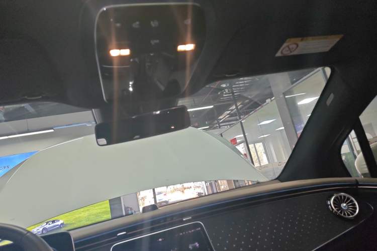 Used Mercedes-Benz EQE SUV 2023 350 4MATIC Pioneer Edition Headliner