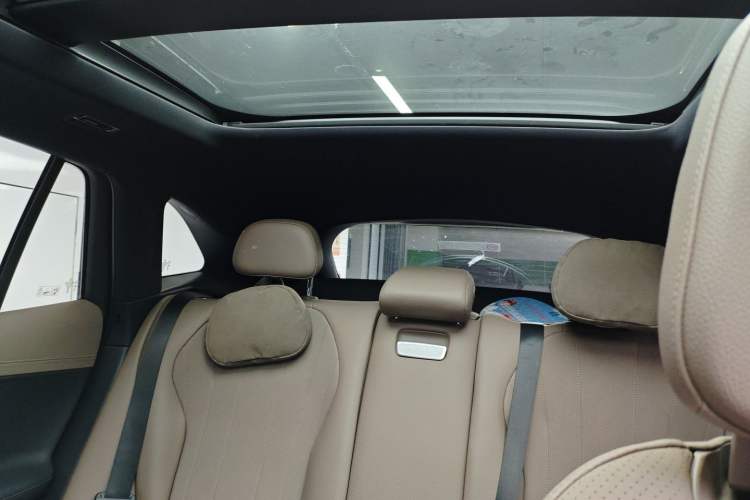 Used Mercedes-Benz EQE SUV 2023 350 4MATIC Luxury Edition Headliner